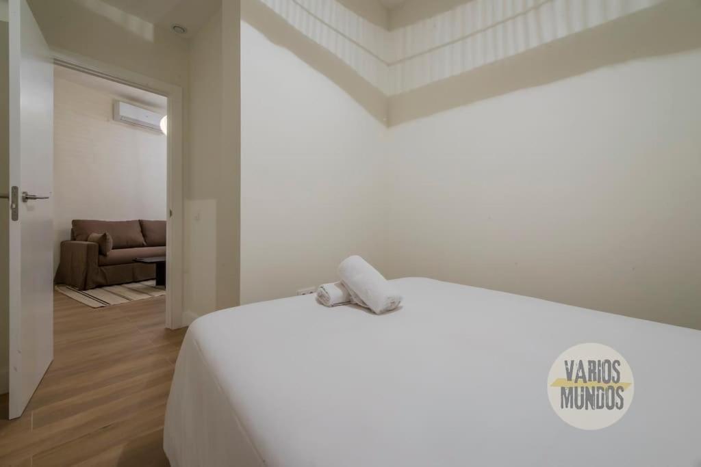 Cozy Y Centrico Apt Para 6Pax En Plaza Del Carmen E2 Мадрид Экстерьер фото