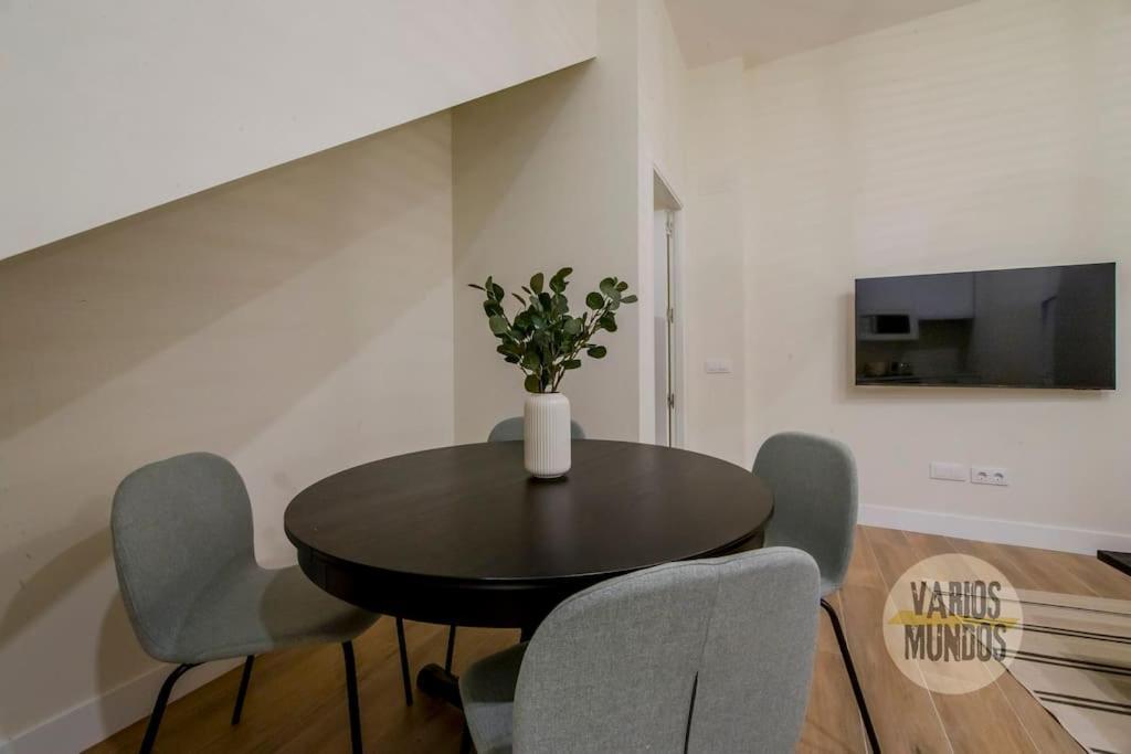 Cozy Y Centrico Apt Para 6Pax En Plaza Del Carmen E2 Мадрид Экстерьер фото